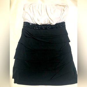 Strapless dress